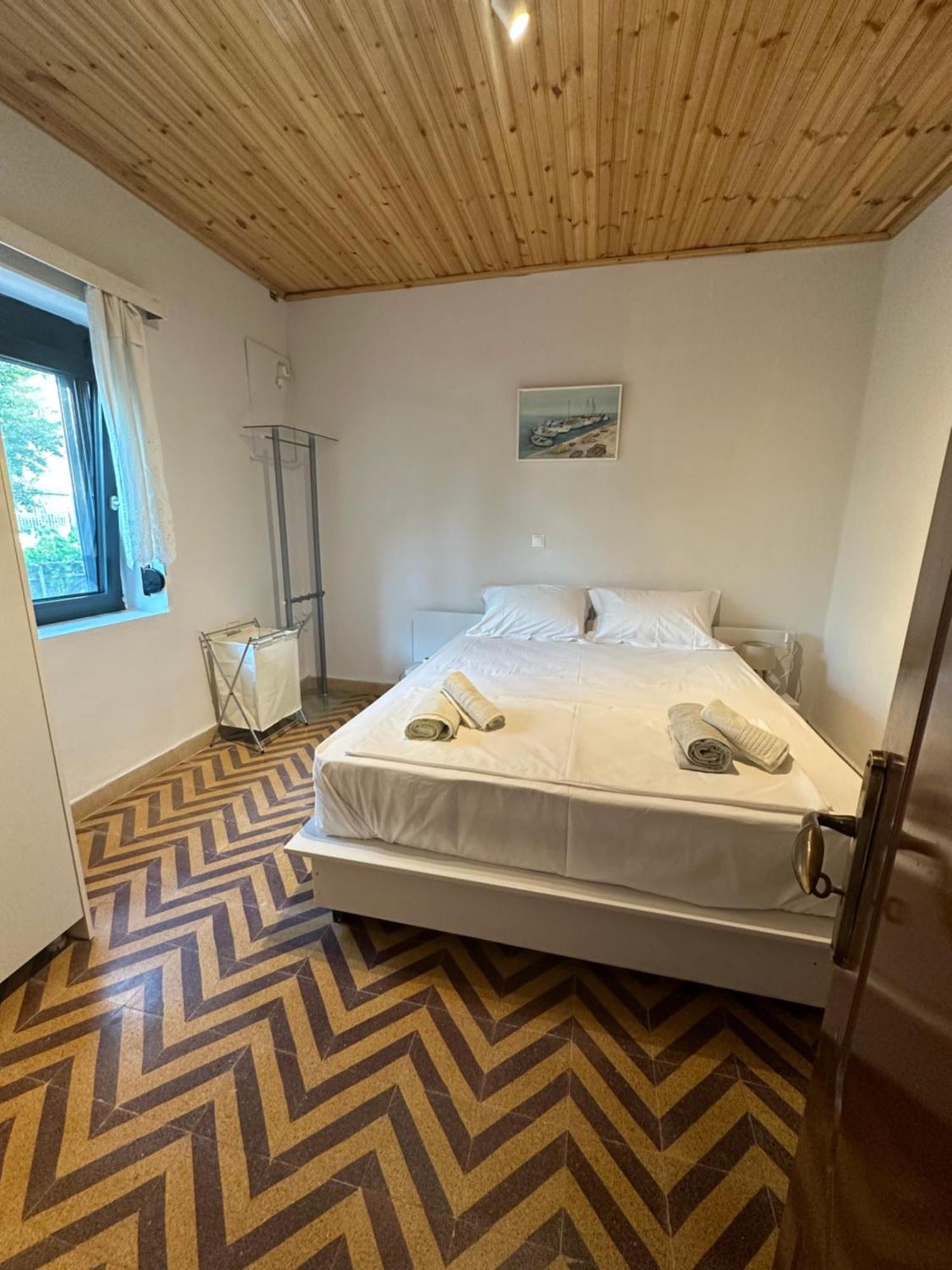 Apartamento Solmar Aegina With Private Pool - Jacuzzi Khloi Exterior foto